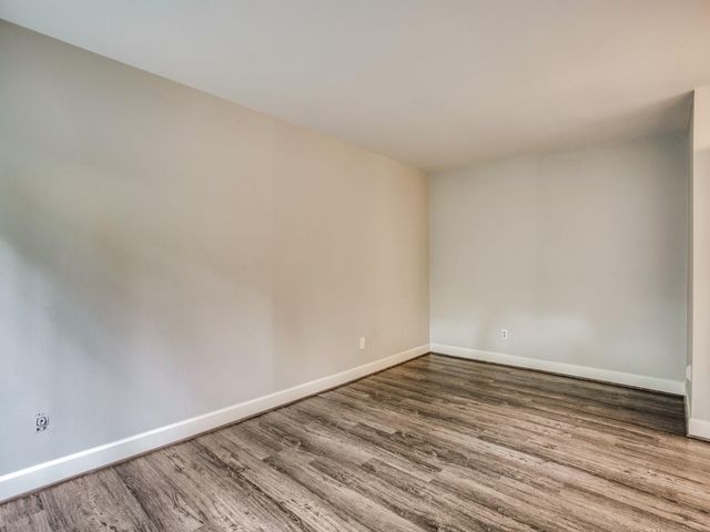 1300 Fairview Avenue E, Houston, TX 77006