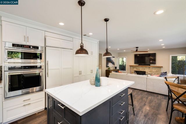 92 Hillview Dr, Danville, CA 94506