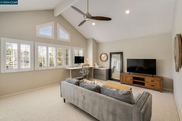 92 Hillview Dr, Danville, CA 94506