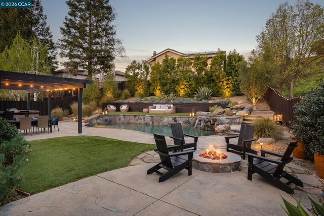 92 Hillview Dr, Danville, CA 94506