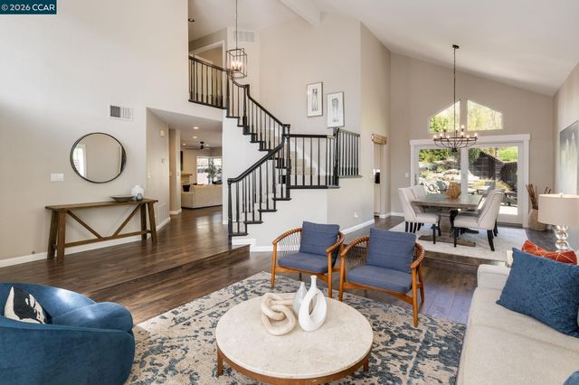 92 Hillview Dr, Danville, CA 94506