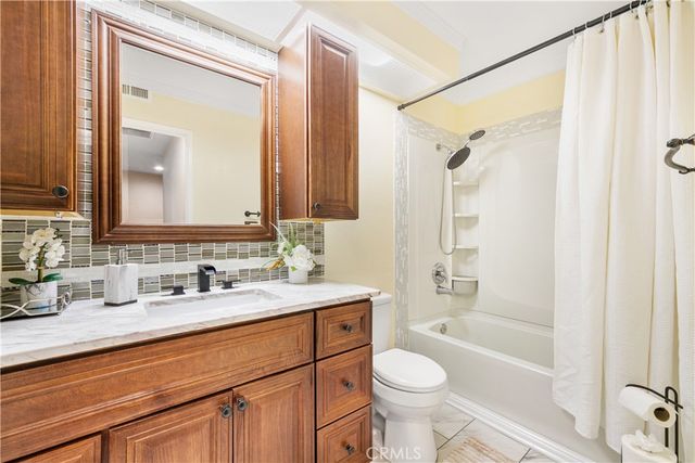 14344 Foothill 501, Sylmar, CA 91342