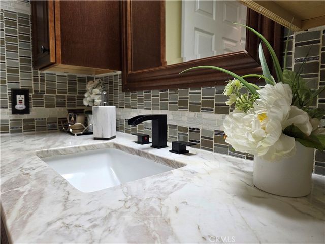 14344 Foothill 501, Sylmar, CA 91342