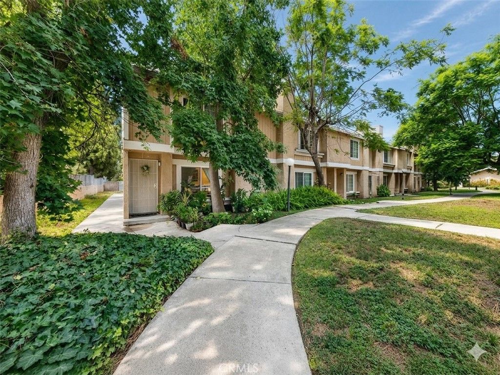 14344 Foothill 501, Sylmar, CA 91342
