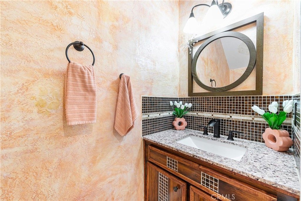 Image 19 of property listing at 14344 Foothill 501, Sylmar, CA 91342