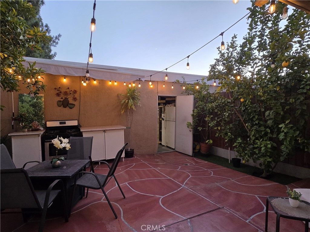 Image 32 of property listing at 14344 Foothill 501, Sylmar, CA 91342