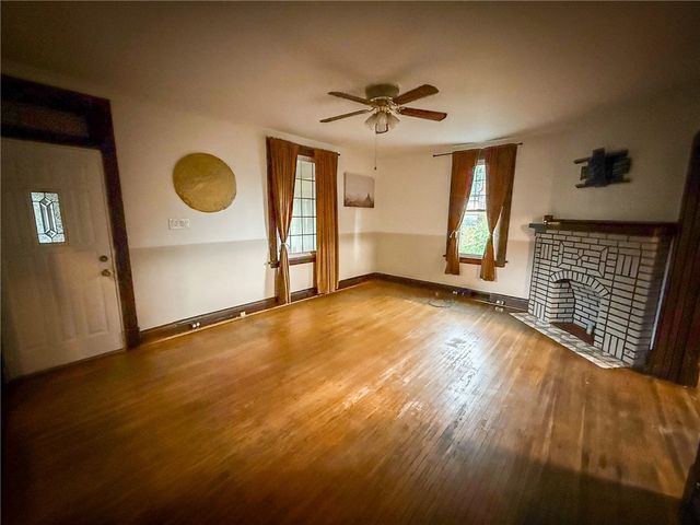 1523 Indiana Ave, Monaca, PA 15061