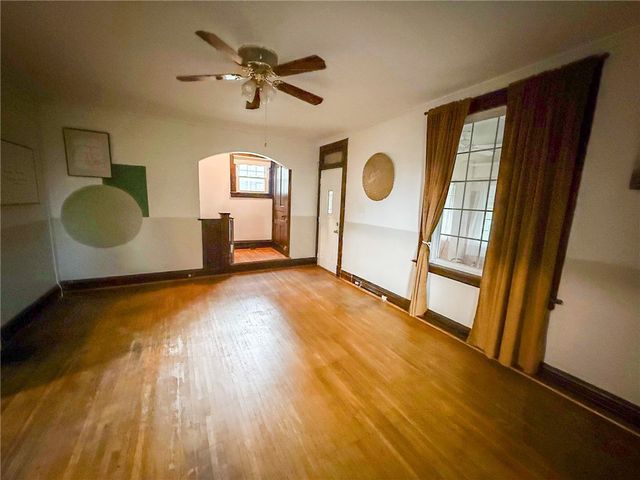 1523 Indiana Ave, Monaca, PA 15061