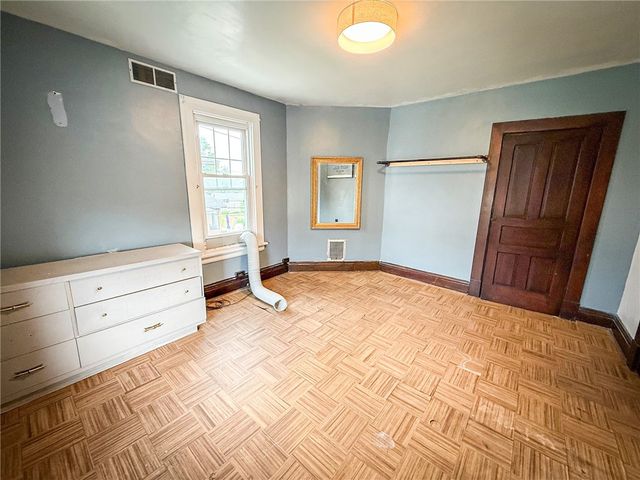 1523 Indiana Ave, Monaca, PA 15061