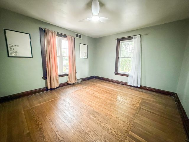 1523 Indiana Ave, Monaca, PA 15061