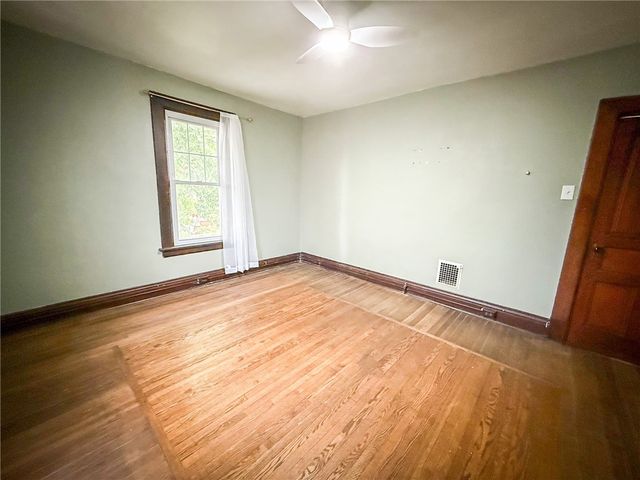 1523 Indiana Ave, Monaca, PA 15061