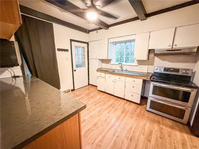 1523 Indiana Ave, Monaca, PA 15061