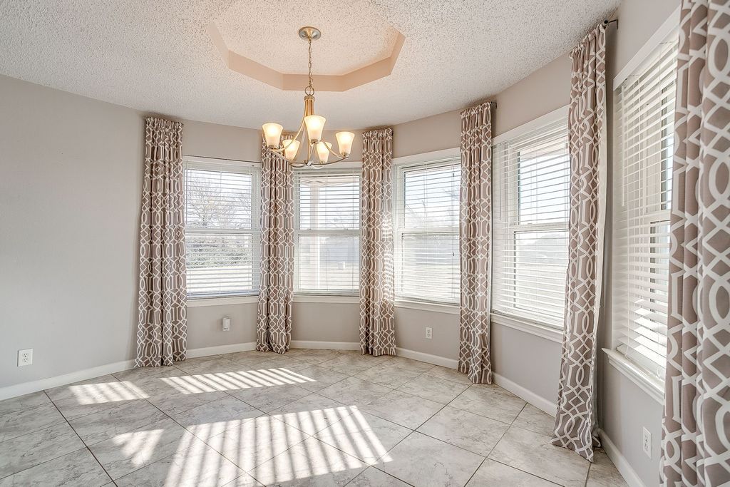 407 Llano Court, Weatherford, TX 76087 — photo 5