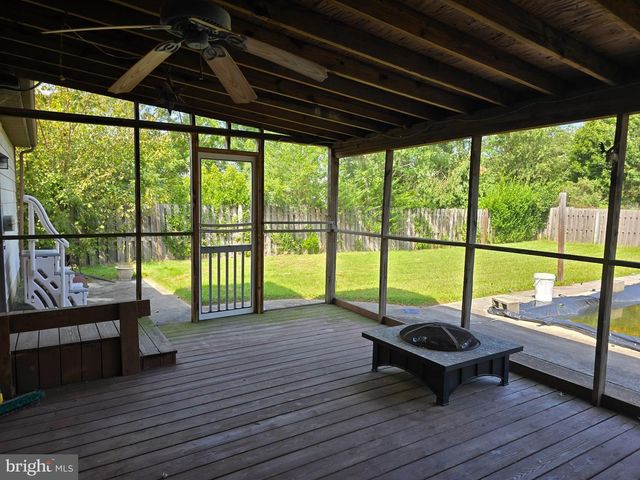 18 PEARSON DR, Newark, DE 19713