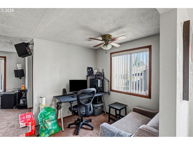 -1 VISTA Ave Se, Salem, OR 97302