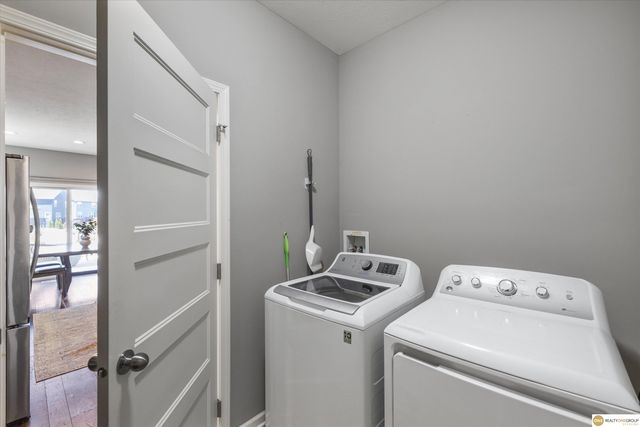 3806 S 205th Street, Elkhorn, NE 68022