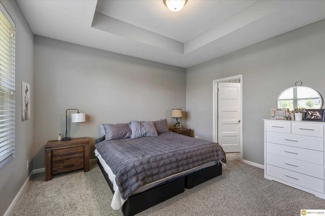 3806 S 205th Street, Elkhorn, NE 68022
