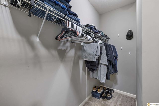 3806 S 205th Street, Elkhorn, NE 68022