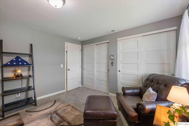 3806 S 205th Street, Elkhorn, NE 68022