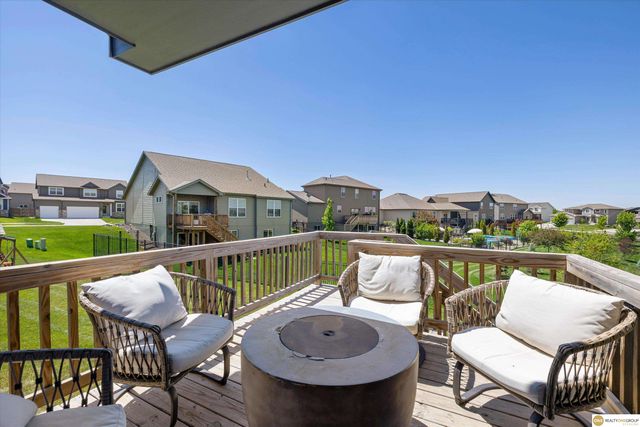 3806 S 205th Street, Elkhorn, NE 68022