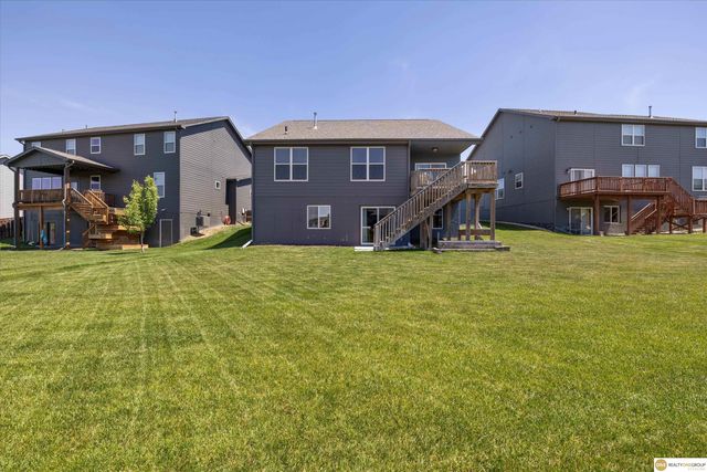 3806 S 205th Street, Elkhorn, NE 68022