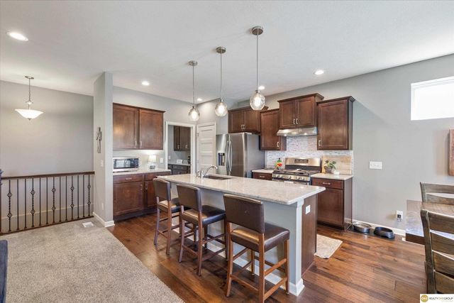 3806 S 205th Street, Elkhorn, NE 68022