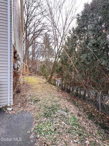 54 Northern Drive, Troy, NY 12182