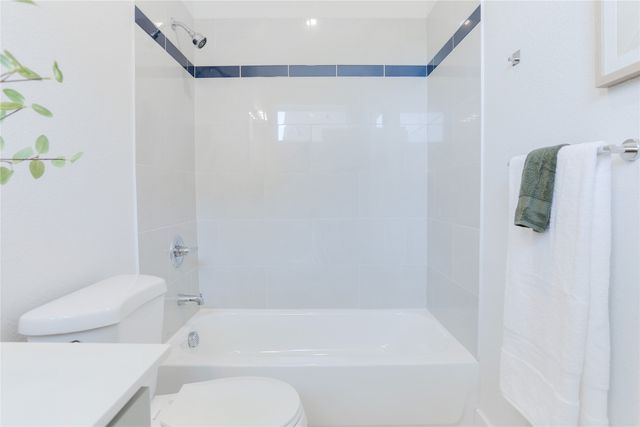 2805 Weisenberger Street 502, Fort Worth, TX 76107