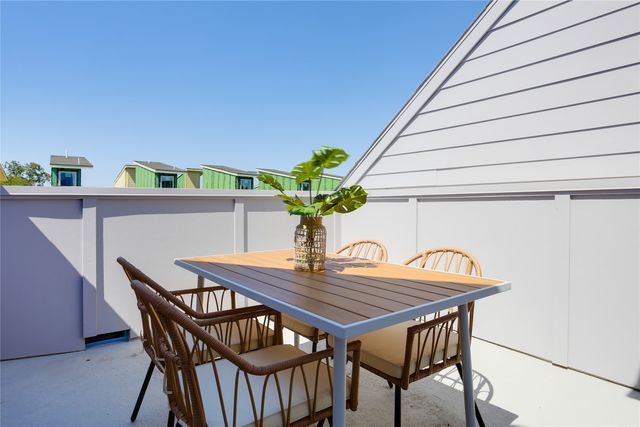 2805 Weisenberger Street 502, Fort Worth, TX 76107