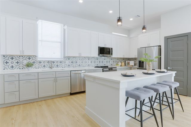 2805 Weisenberger Street 502, Fort Worth, TX 76107