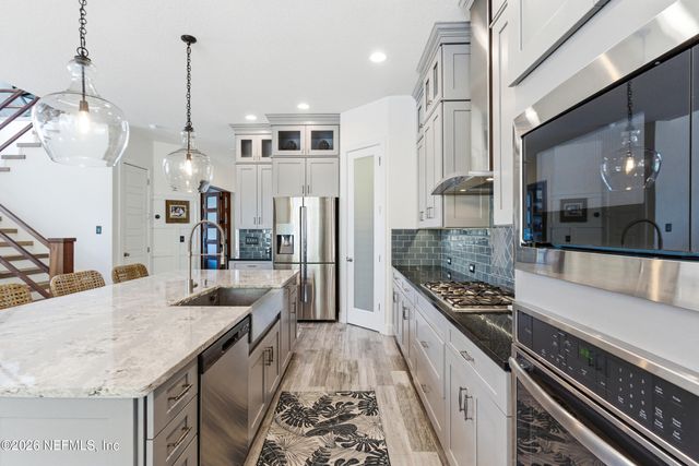 246 ATLAS Drive, Jacksonville, FL 32092