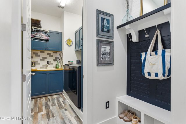 246 ATLAS Drive, Jacksonville, FL 32092