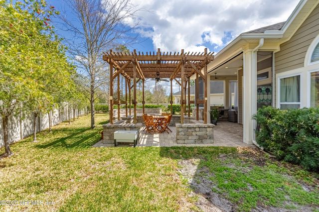 246 ATLAS Drive, Jacksonville, FL 32092