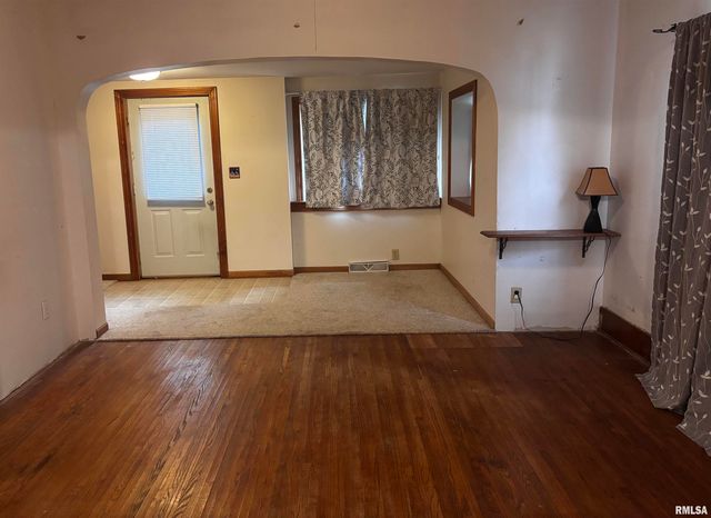 593 Knox Rd 2000 N Road, Wataga, IL 61488