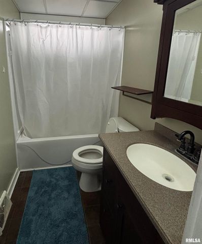 593 Knox Rd 2000 N Road, Wataga, IL 61488