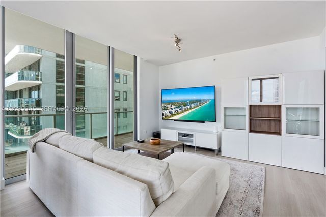 3470 E Coast Ave H1711, Miami, FL 33137