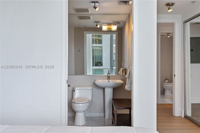 3470 E Coast Ave H1711, Miami, FL 33137