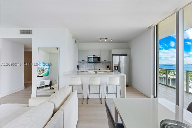 3470 E Coast Ave H1711, Miami, FL 33137