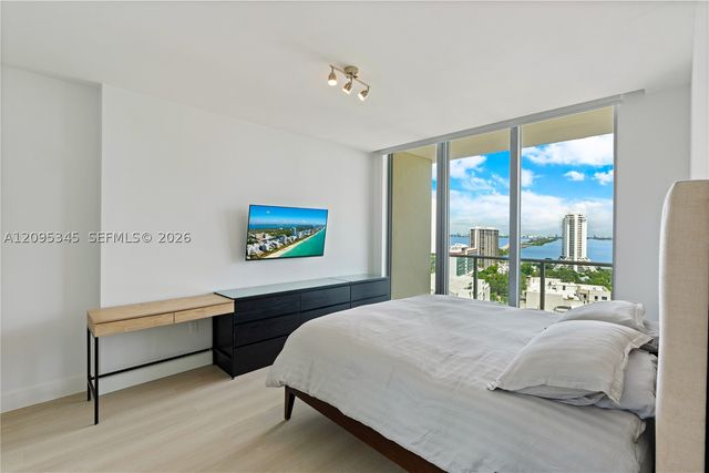 3470 E Coast Ave H1711, Miami, FL 33137