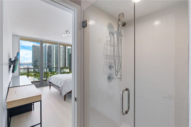 3470 E Coast Ave H1711, Miami, FL 33137