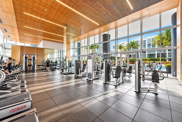 3470 E Coast Ave H1711, Miami, FL 33137
