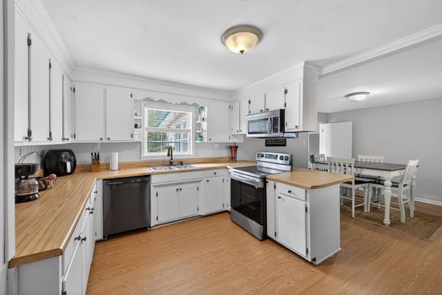 3004 Kelsey Creek Road, Spartanburg, SC 29302