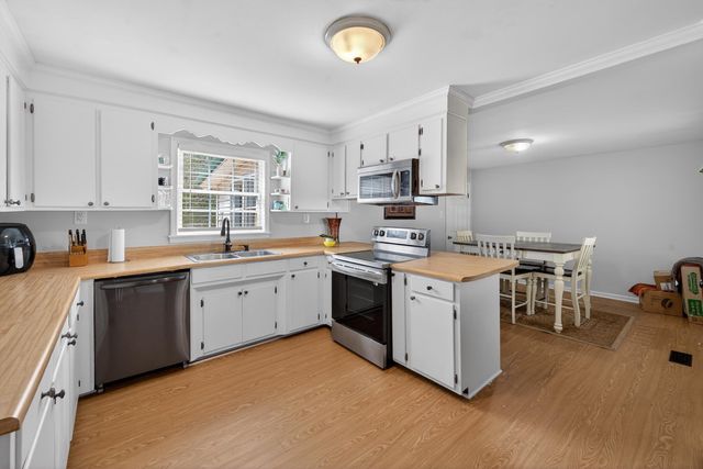 3004 Kelsey Creek Road, Spartanburg, SC 29302