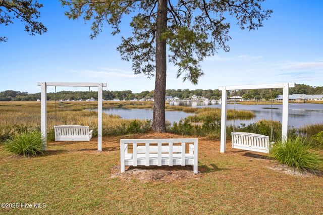 9132 Village Lake Drive SW, Calabash, NC 28467