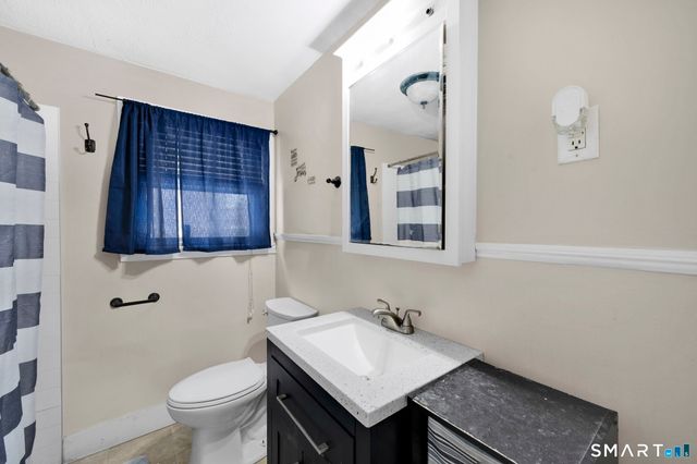 20 Forest Drive, Wethersfield, CT 06109