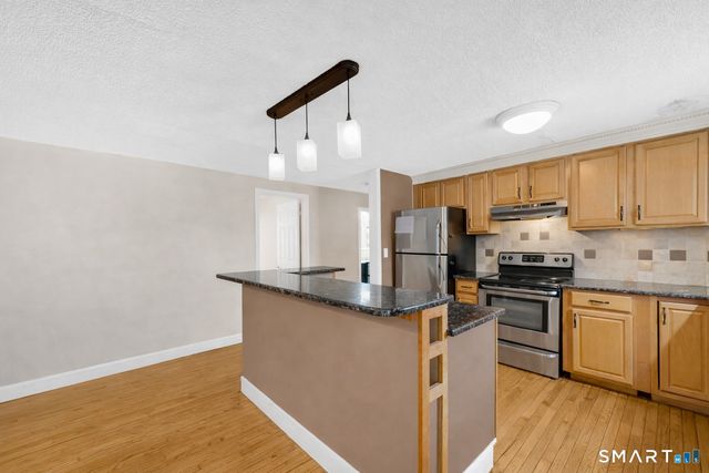 20 Forest Drive, Wethersfield, CT 06109