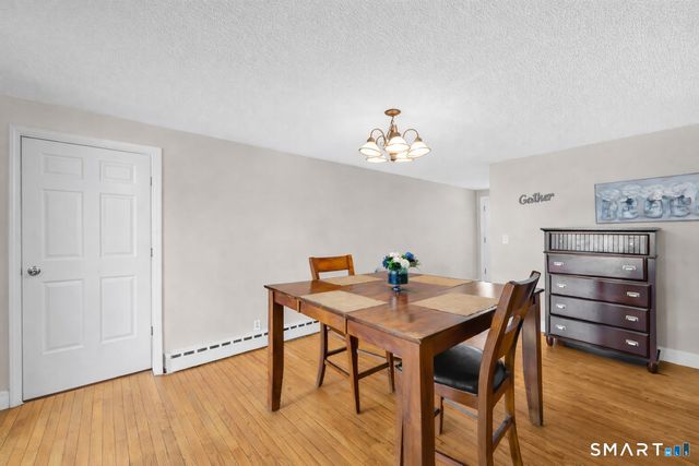 20 Forest Drive, Wethersfield, CT 06109