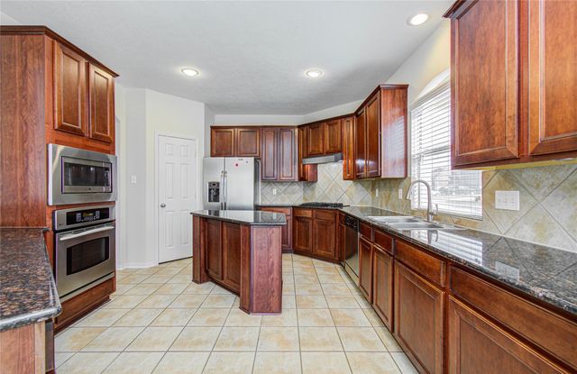 226 Elana Lane, Stafford, TX 77477