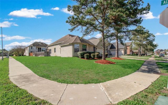 226 Elana Lane, Stafford, TX 77477