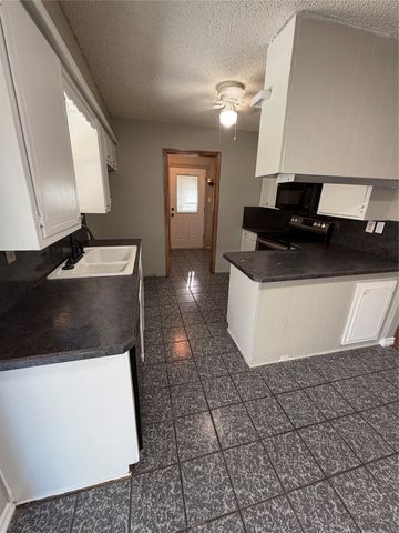 813 County Road 3680, Paradise, TX 76073